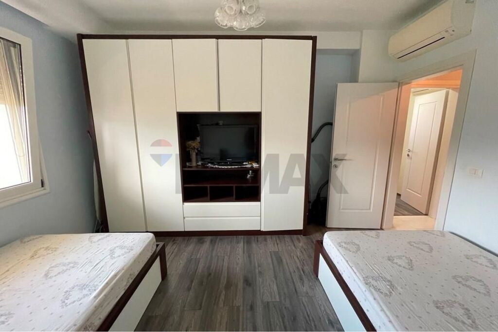apartament me qera 2+1+2 ( plus garazh)
