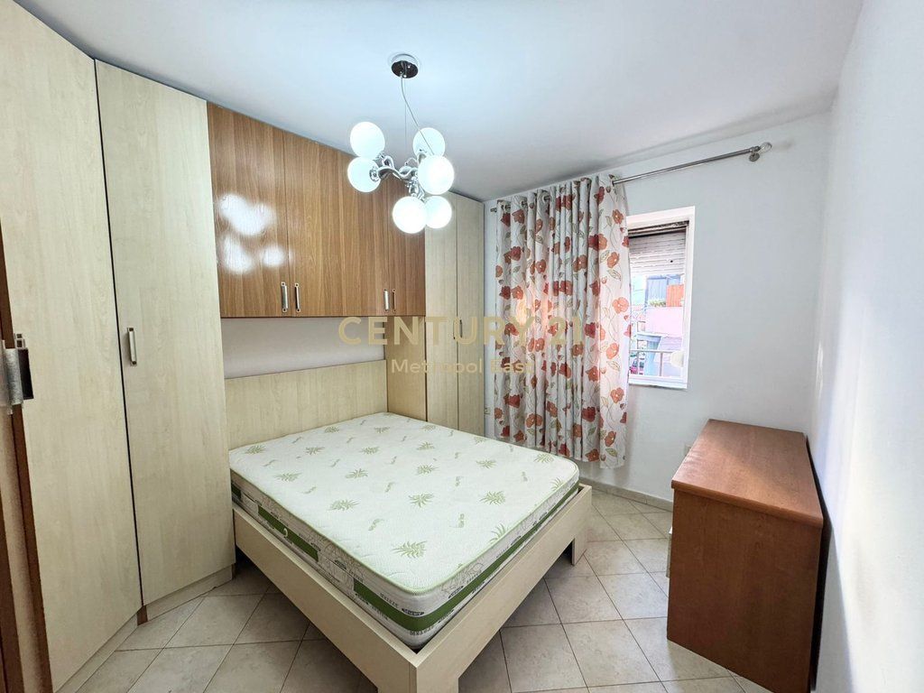 Apartment 3+1 for sale at Fortuzi Street