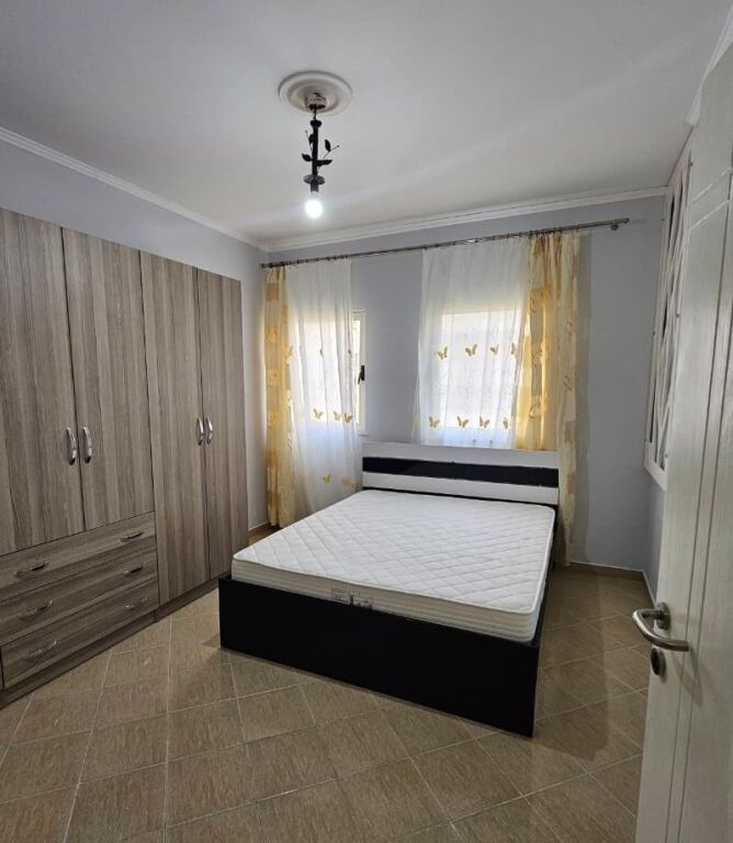 🏡 Apartment 1+1 for rent at Komuna e Parisit, opposite Kompleksi Kika