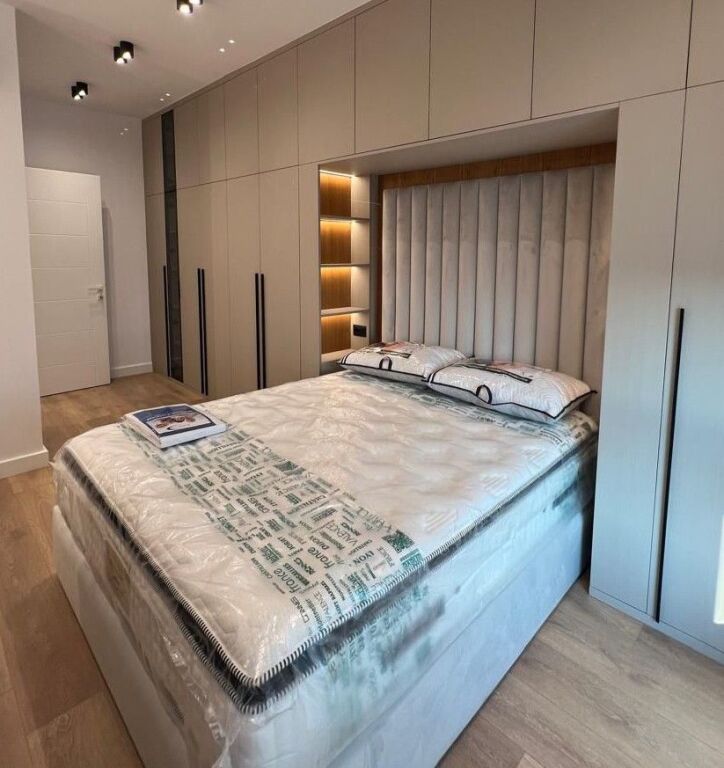 🏡 APARTAMENT ME QERA 2+1 – PËRBALLË UET, KOMPLEKSI GREEN HARMONY