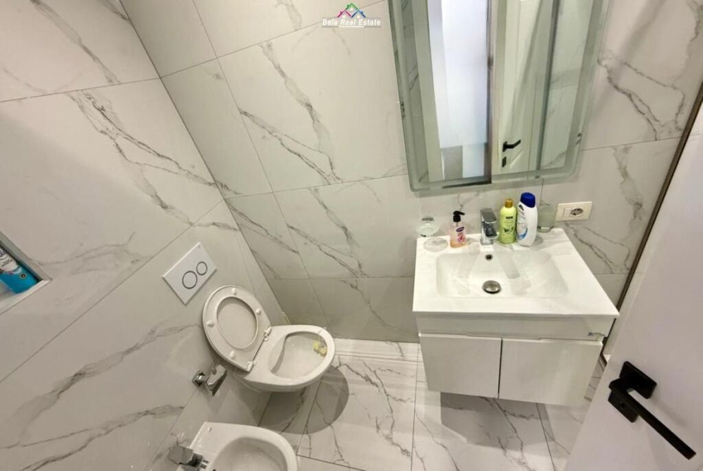 Apartament me qera 1+1 tek Rruga e Kosovareve (ID B2101321) Tirane