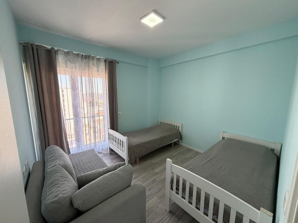 🏡 Jepet me qera apartament 2+1 + 2 tualete📍 Rruga e Dibres, prane Vila Goldi ✨  