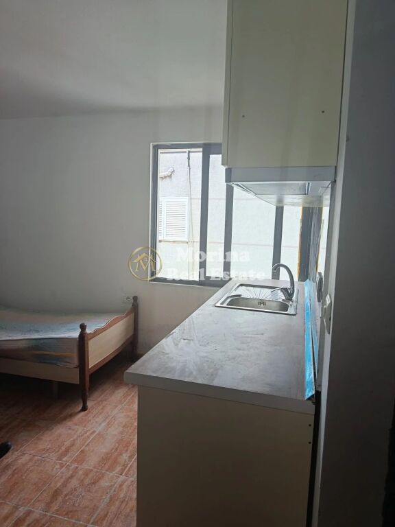 Qera | Garsoniere | Qendra Shëndetësore Qytet Studenti | 250 €/muaj