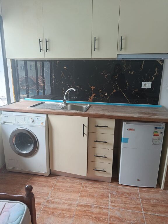Qera | Garsoniere | Qendra Shëndetësore Qytet Studenti | 250 €/muaj