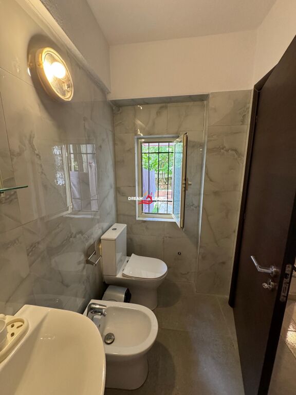 Apartament 2+1 +Ballkon (Kat Vile) me qera tek Tregu Elektrik – Tirane (ID 4251390)