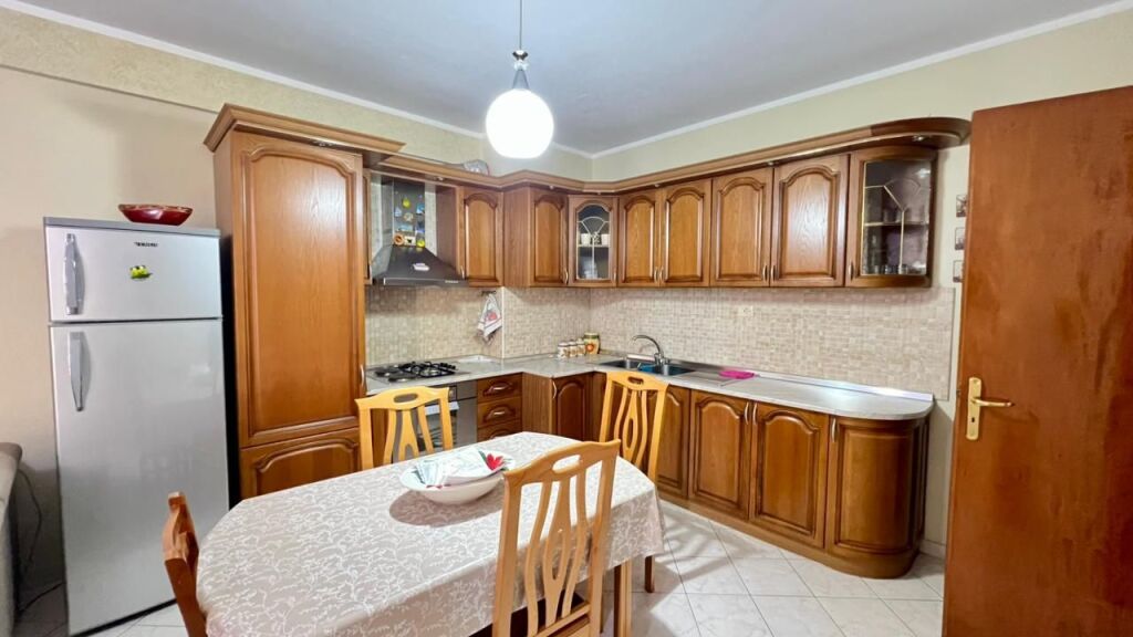 FOR RENT: 2+1+2WC Apartment 📍 Brryli (Main Road Frontage) – 60,000 ALL/Month – 115 m² – New Building with Two Elevators