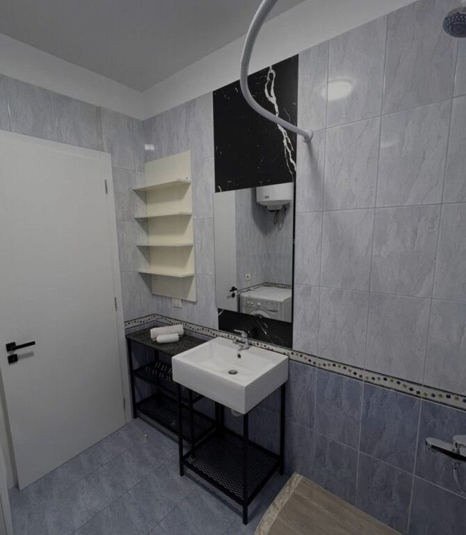 Apartament 1+1 + Post Parkimi me Qira liqeni i ThatëRrugës Peti