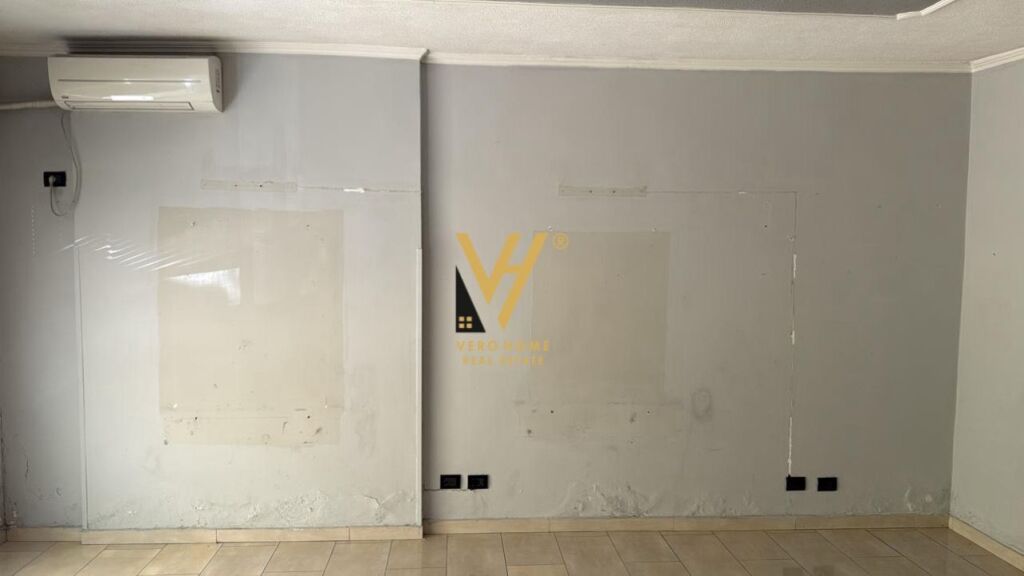 BUSINESS PREMISES FOR RENT 60 M2 AT WILLSON SQUARE 600 EURO