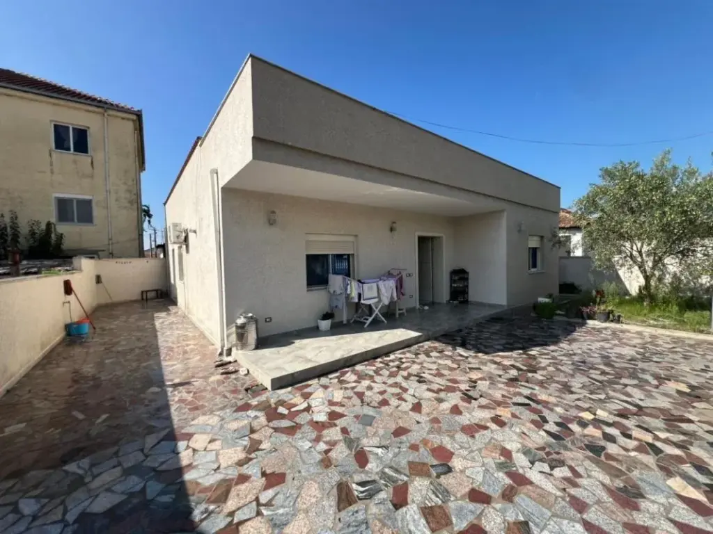 Private House for Sale at 4 Rrugët, Shijak