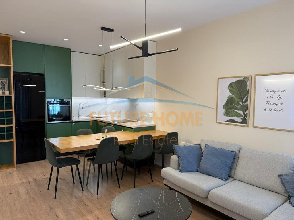 Qera, Apartament 2+1, Ish Parku i Autobuzave, Tiranë.