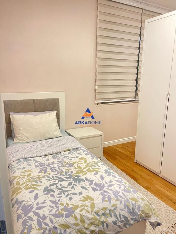 SHITET APARTAMENT 3+1+BALLKONE "KOPSHTI ZOLOOGJIK" 300.000 EURO