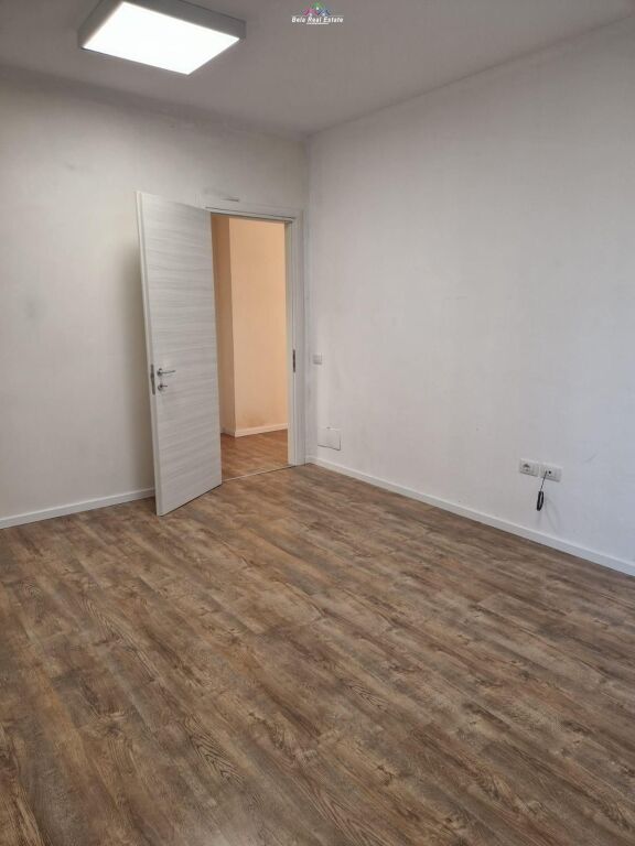 Zyre Me Qera 2+1 Tek Rruga Dritan Hoxha (ID BZ2981) Tirane