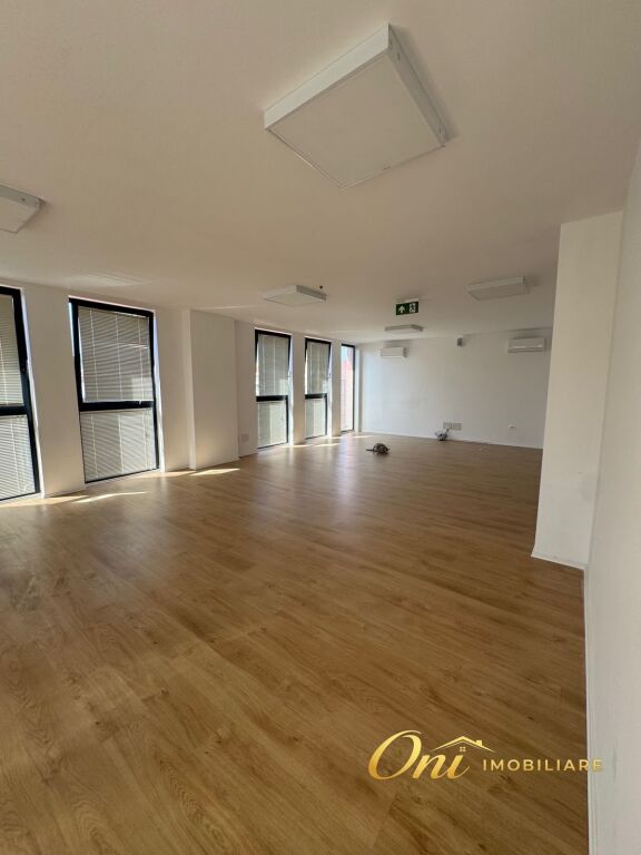 OFFICE FOR RENT 260M2 KAVAJES STREET