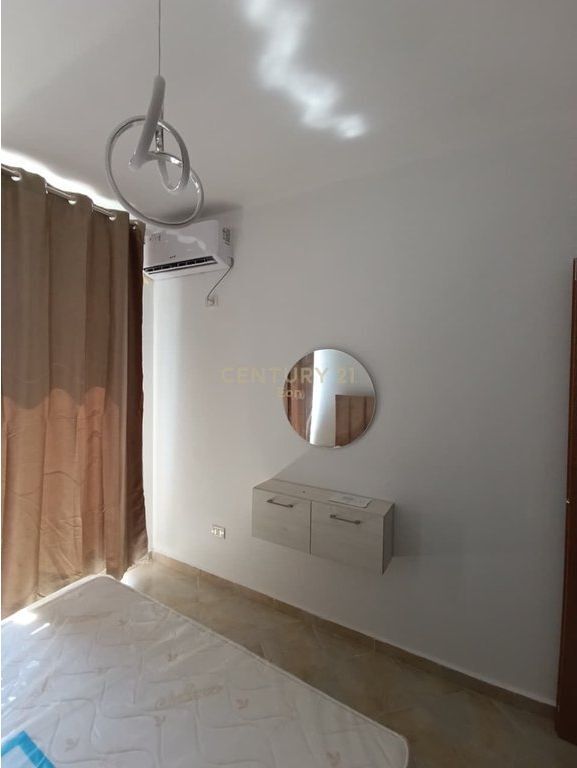 Shitet Apartament 1+1 tek Shkëmbi i Kavajës, Durrës !