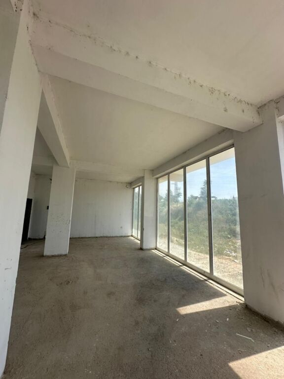 Commercial space for sale in Fresk, administrative unit 12
