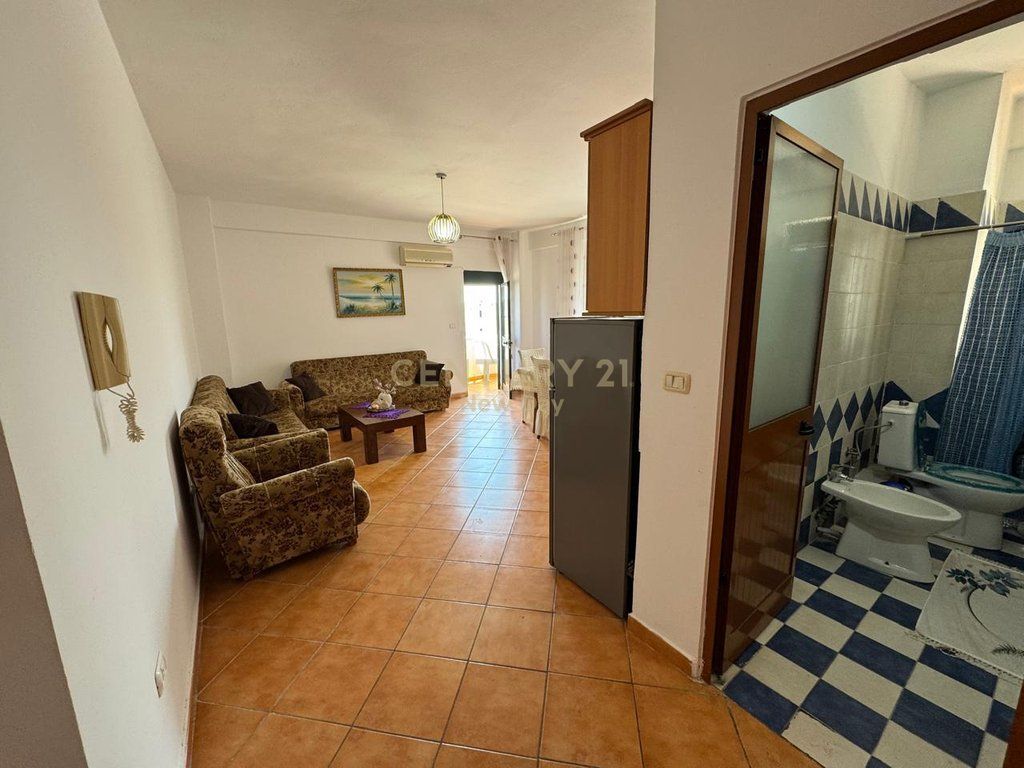 VENDESI APPARTAMENTO 1+1+2 BALCONI SULLA SPIAGGIA, ILIRIA!