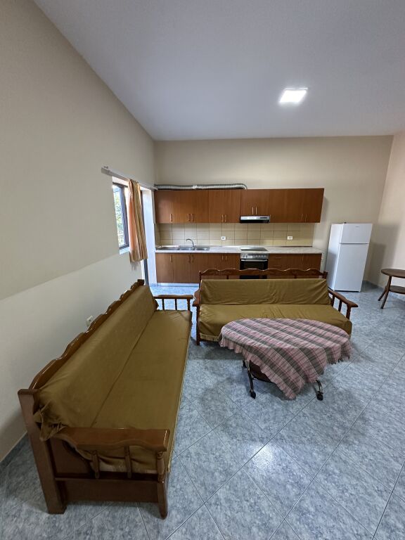 Monolocali in affitto al Rrethi i Shkozes