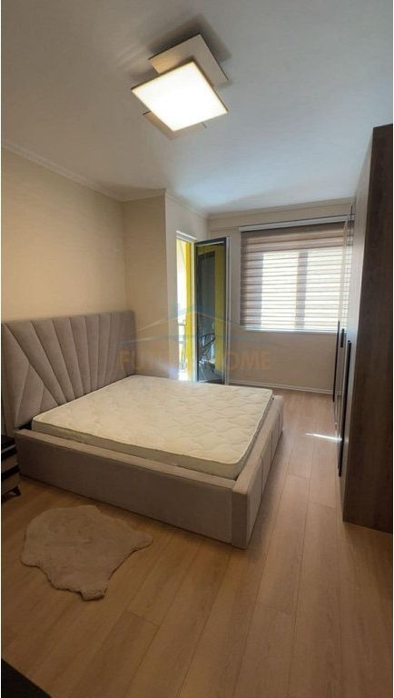 Qera, Apartament 2+1+2 + Post Parkimi, Grand Gallery, Tirane, UNA69345