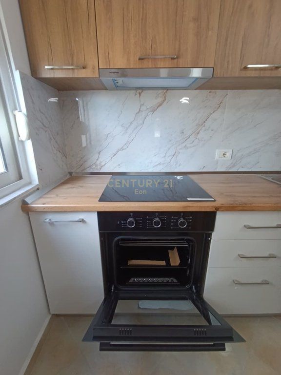 Shitet Apartament 1+1 tek Shkëmbi i Kavajës, Durrës !
