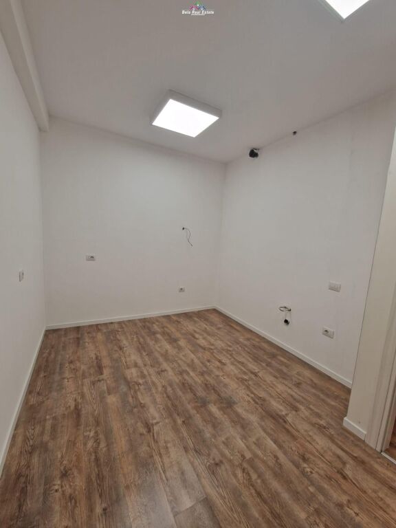 Zyre Me Qera 2+1 Tek Rruga Dritan Hoxha (ID BZ2981) Tirane