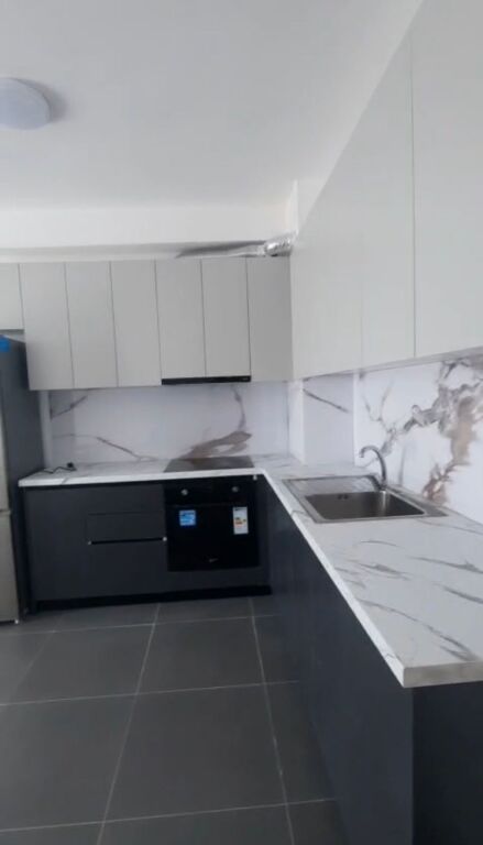Jepet me qira apartament 3+1