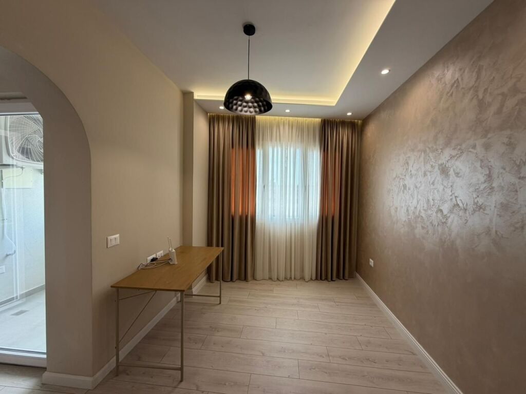 Apartament 3+1+Parking per shitje tek Green City Residence ne Astir.