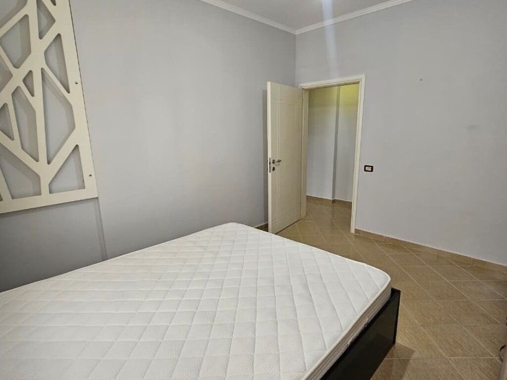 🏡 Apartment 1+1 for rent at Komuna e Parisit, opposite Kompleksi Kika