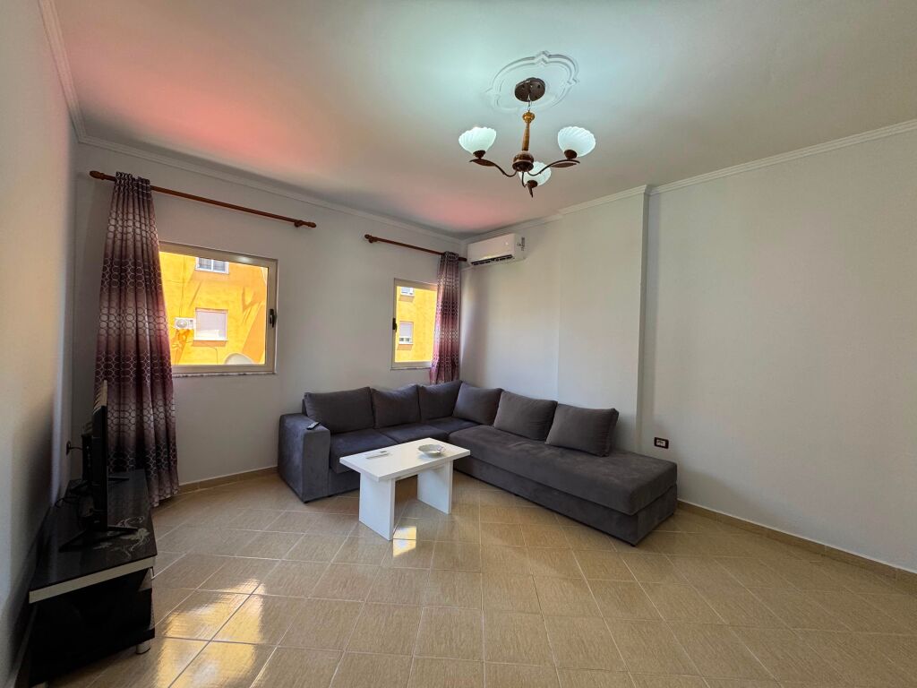 For rent 1+1 near the Paris Commune 500 thousand lek