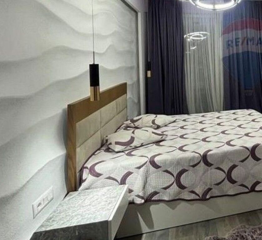Apartament 2+1 Per Qira Tek Rruga Mine Peza! ID: 530261056-260