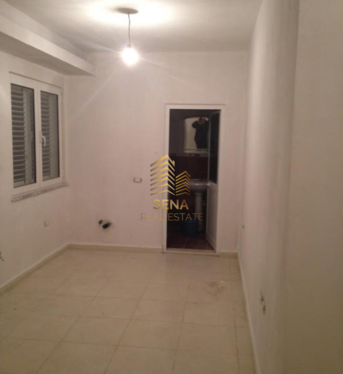 Rent,Apartment 3+1+2,Xhamllik-Empty,35,000 Leke/Month