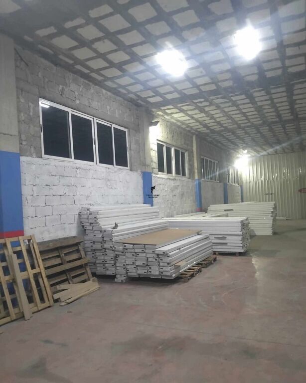 MAGAZZINI IN AFFITTO 350 M2 VORE 120.000 LEKE FH-76826