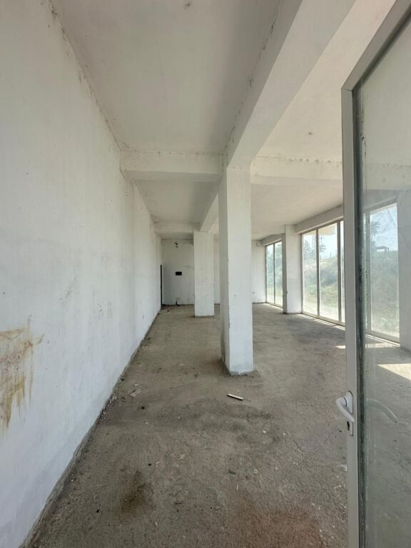 Commercial space for sale in Fresk, administrative unit 12