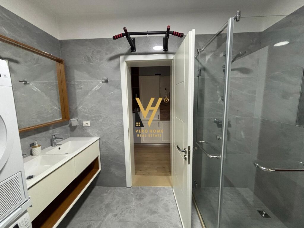 JEPET STUDIO 53 M2 ME QERA TEK VILAT GJERMANE 45.000 LEKE
