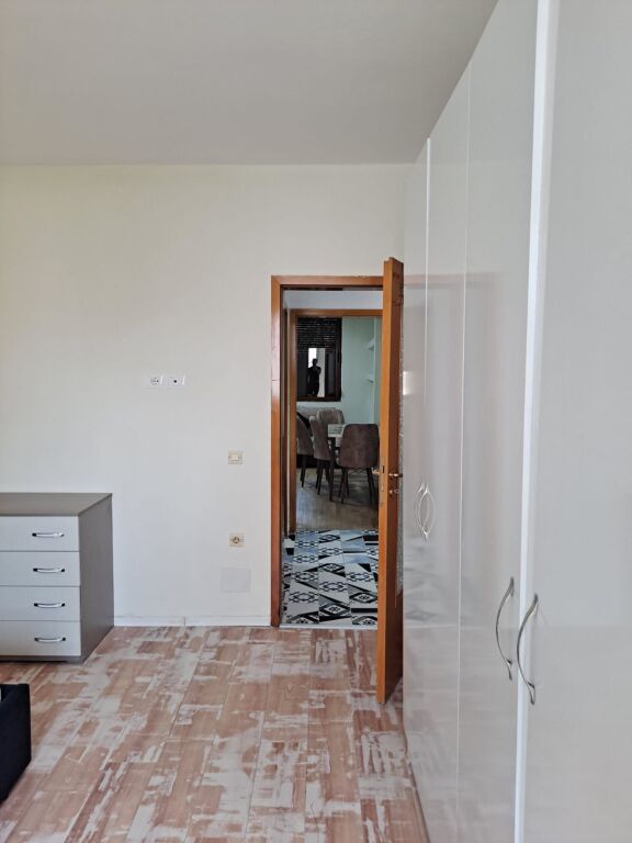 Apartament me qera - Stacioni i Trenit