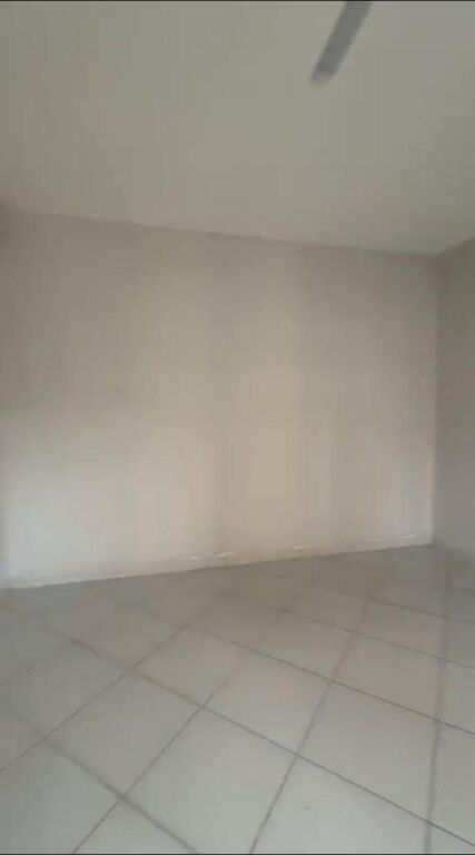 Shitje | Apartament 2 + 1 | Rruga e Kavajës | 320000 €