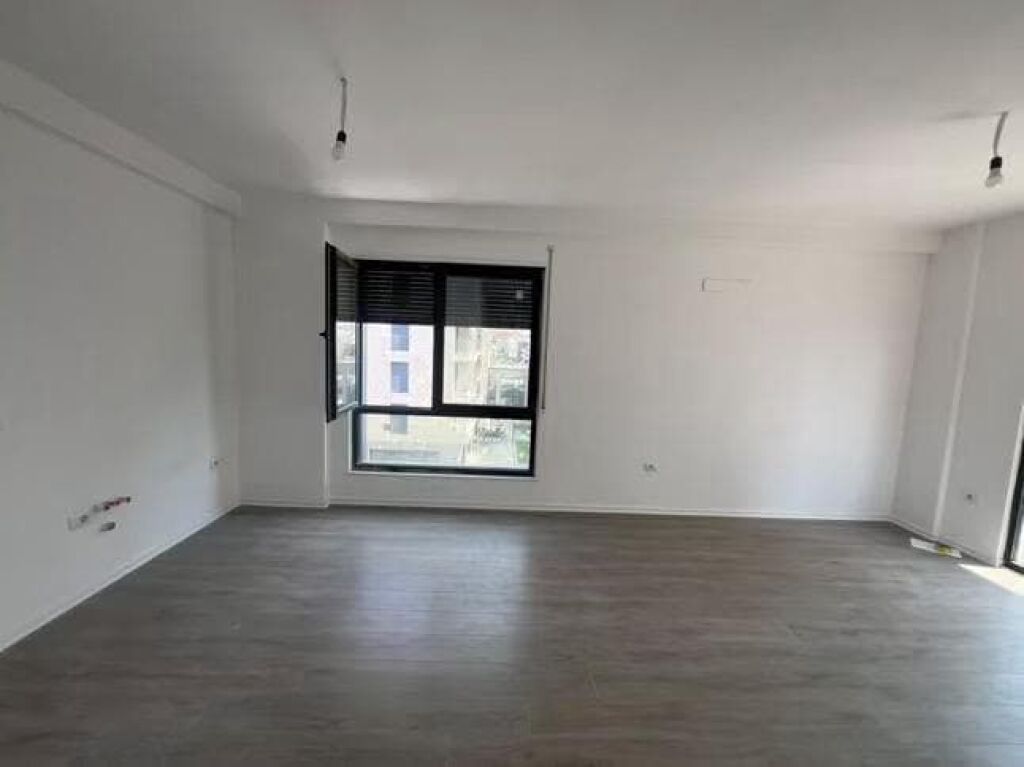 Zyre me qera 2+1 ne Porcelan (ID BZ2673) Tirane