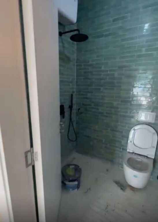 ZYRE ME QERA 125 M2 RRUGA E DIBRES 800 EURO FH-76856