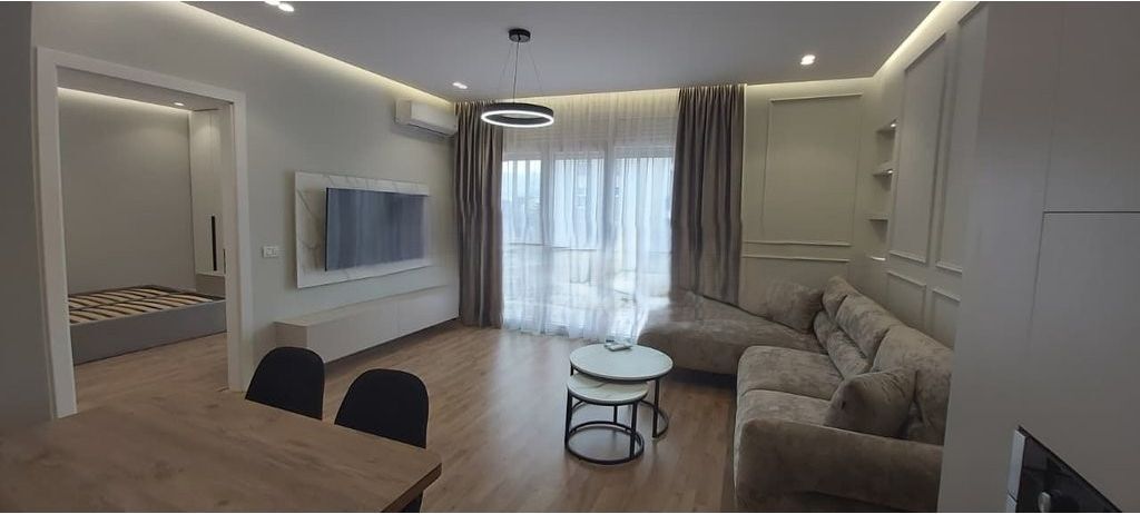 Apartament 1+1 Me Qira në Ish Fusha e Aviacionit, Tiranë - 650€