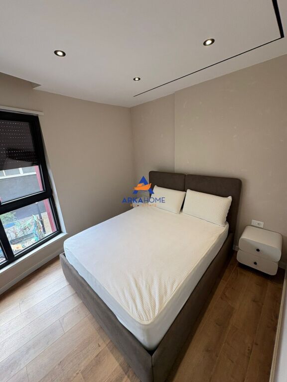 AFFITTASI APPARTAMENTO 1+1+BALCONE "KOMUNA E PARISIT" 160.000 LEKE