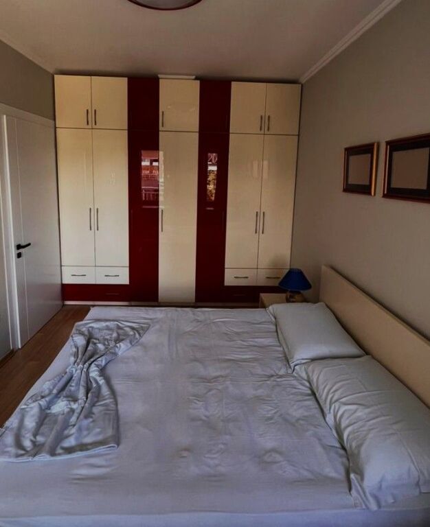 Apartament 1+1 + Post Parkimi me Qira liqeni i ThatëRrugës Peti