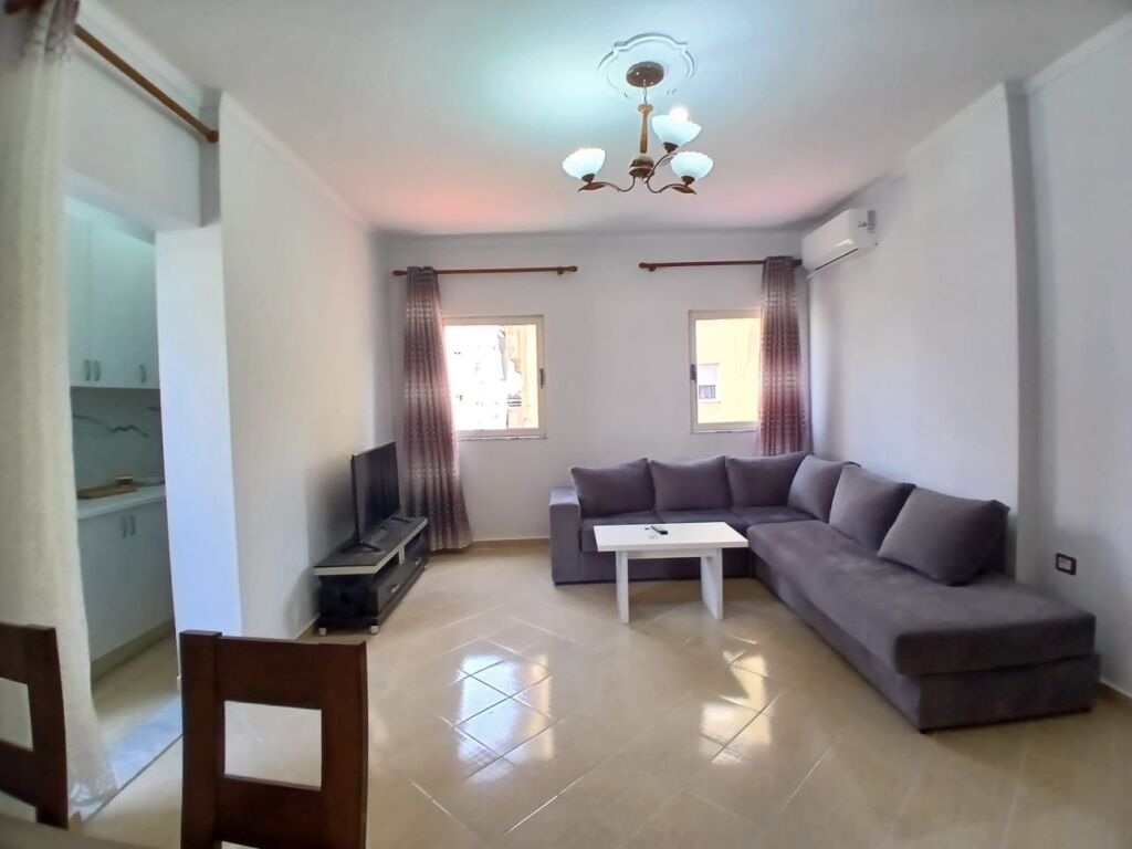 1+1, comune di Parisit, 500 mila leke scontati