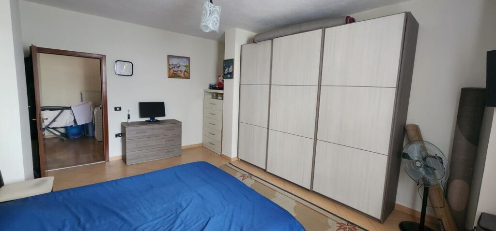 🏡 Jepet Apartament me Qera 2+1 tek Siri Kodra afer Frigoriferit me cmimin 550 Euro