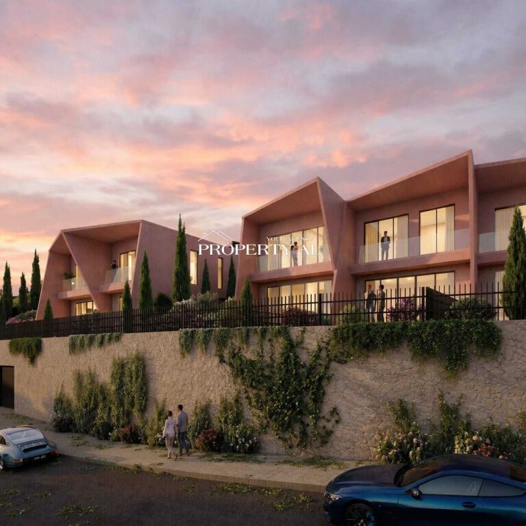 Luxury Villa with Sea View in an Exclusive Residence