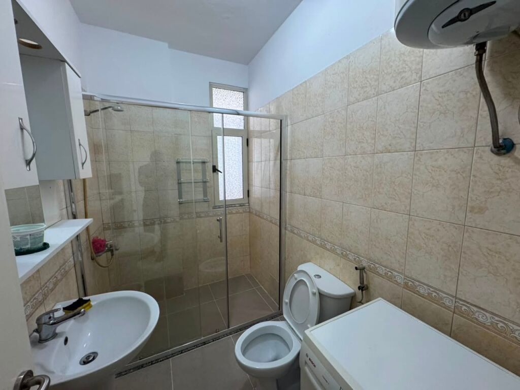 Apartament me qera - Komuna e Parisit