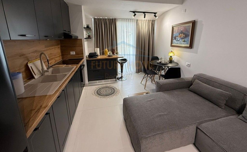 Shitet, Apartament 1+1, Rezidenca Jaho, Fresku, Tirane.​