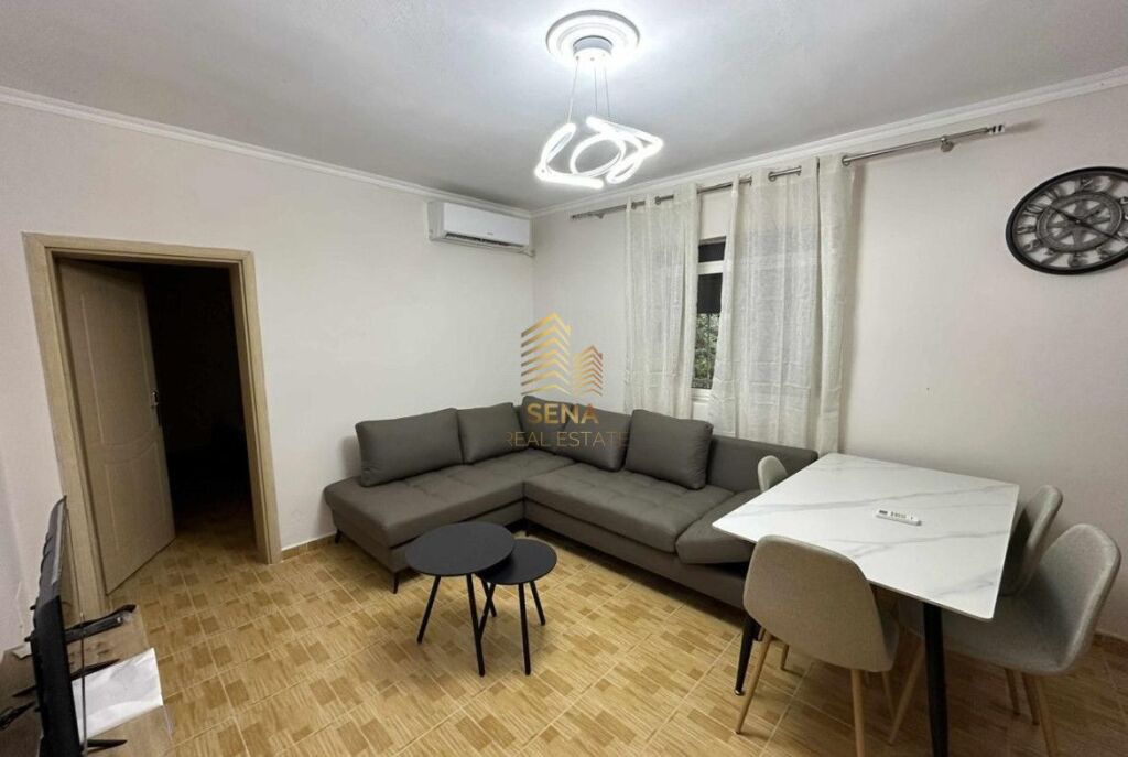 Rent, Apartment 2+1, Manastir Congress Street, 50,000 Lek/month