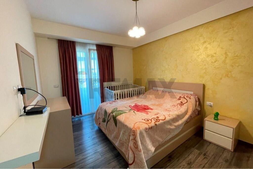 apartament me qera 2+1+2 ( plus garazh)
