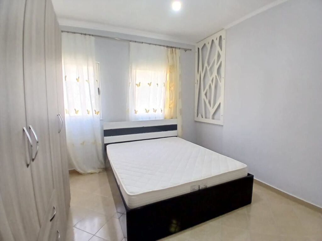 1+1, comune di Parisit, 500 mila leke scontati