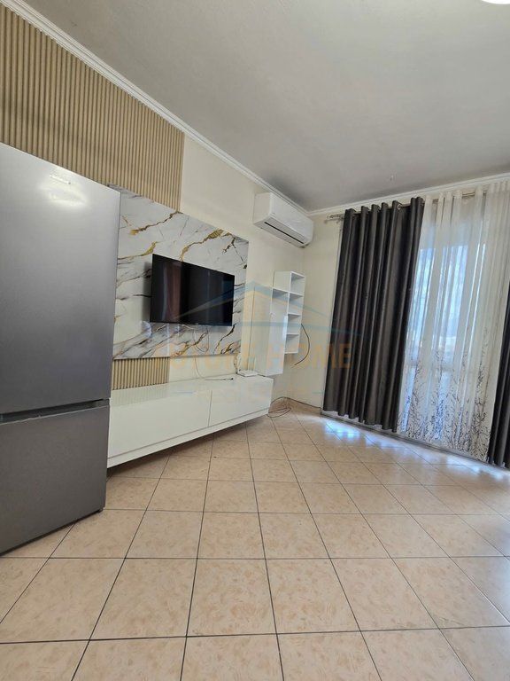 For sale, Apartment 2+1, Unaza e Re
