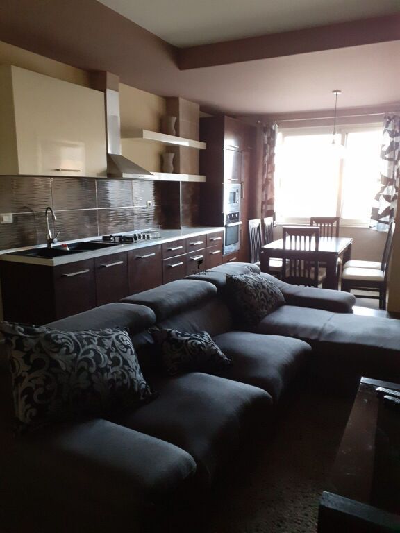 APARTAMENT ME QERA 2+1 IRFAN TOMINI 60.000 LEKE  FH-76822